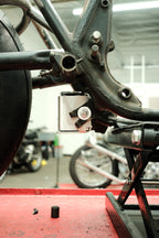 Center stand battery box for vintage Honda - detail photo 4
